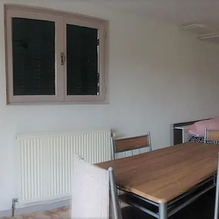 Au Coeur Du Jura, Logement Au Calme Champagnole Exterior foto
